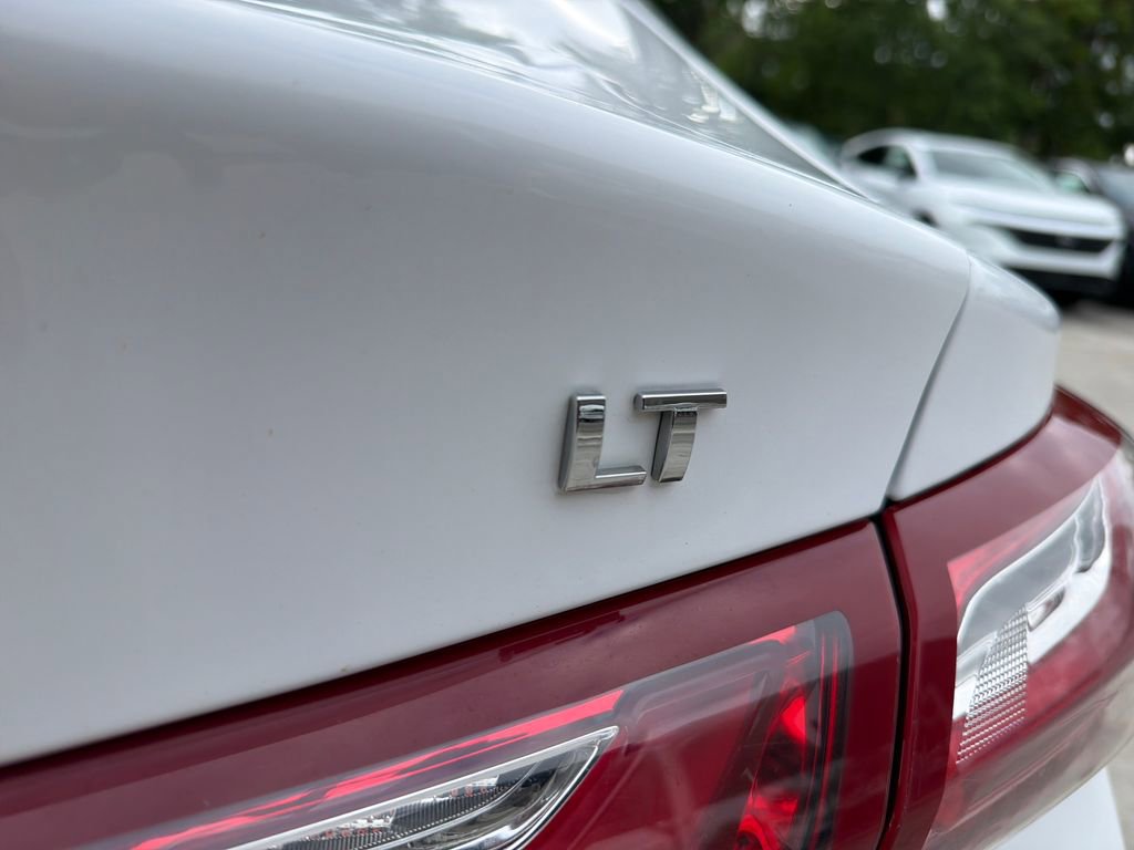 Used 2022 Chevrolet Malibu LT FWD image 10