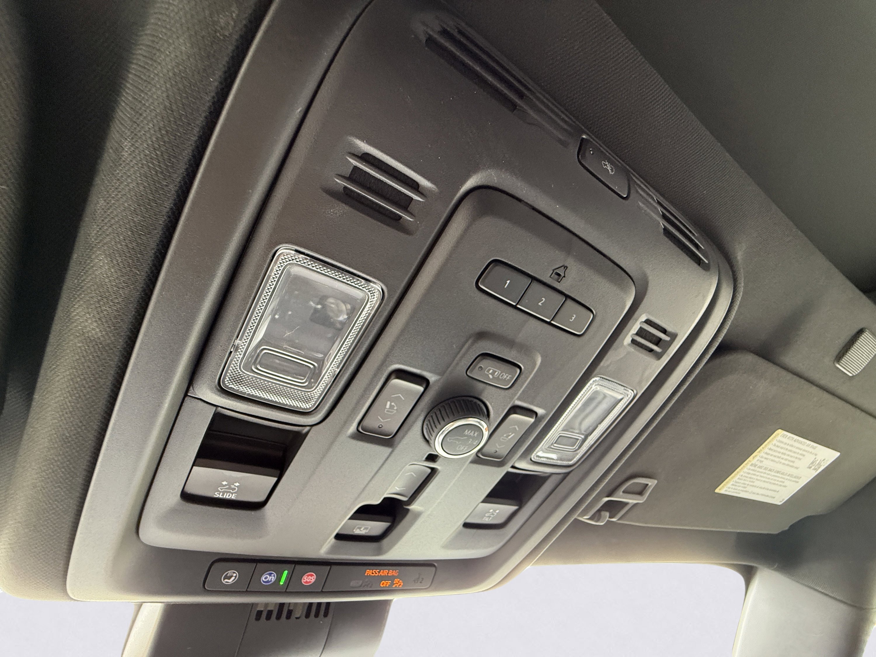 Used 2024 GMC Yukon XL Denali w/ Advanced Technology Package image 43