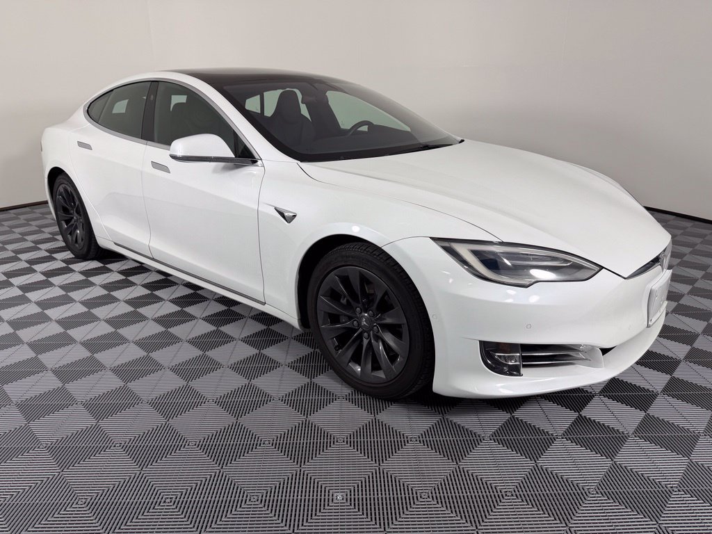 Used 2019 Tesla Model S 100D AWD/4WD image 12