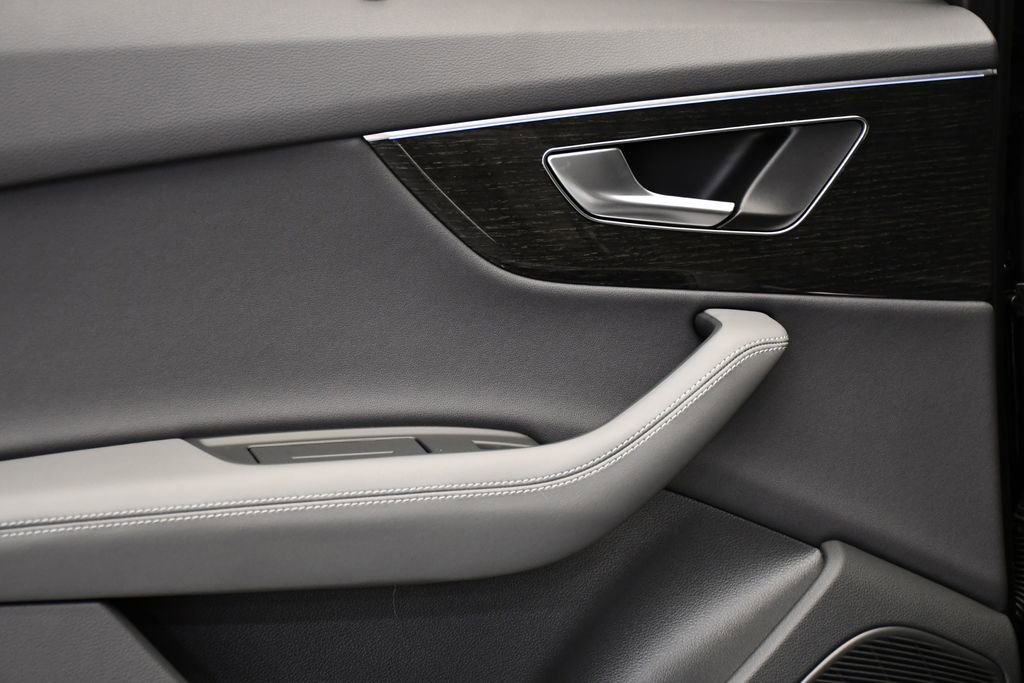 New 2025 Audi Q7 3.0T Premium Plus image 40