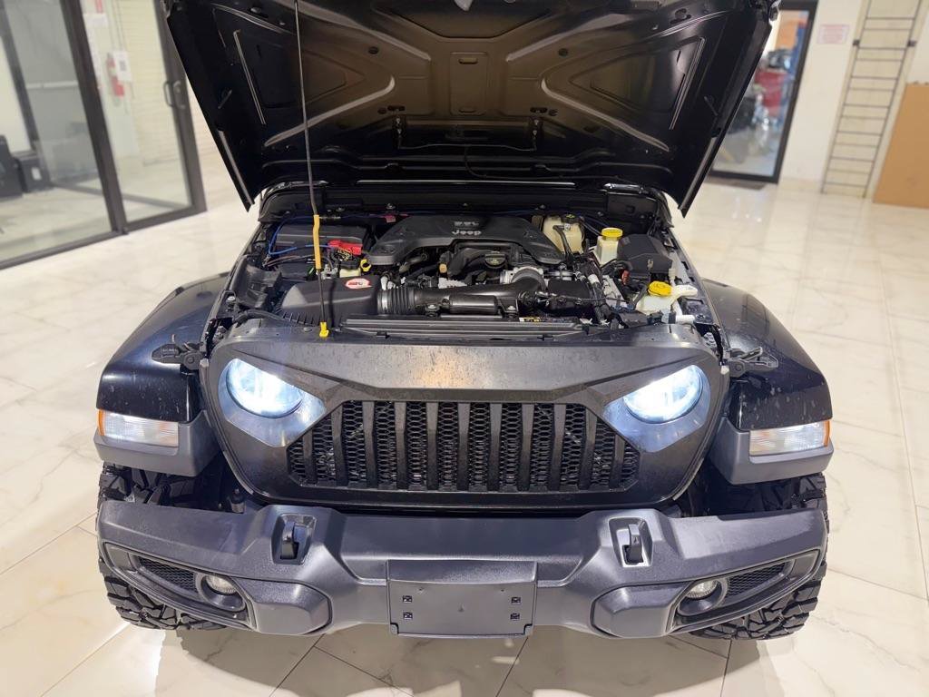 Used 2020 Jeep Gladiator Overland w/ Popular Equipment Package AWD/4WD image 4