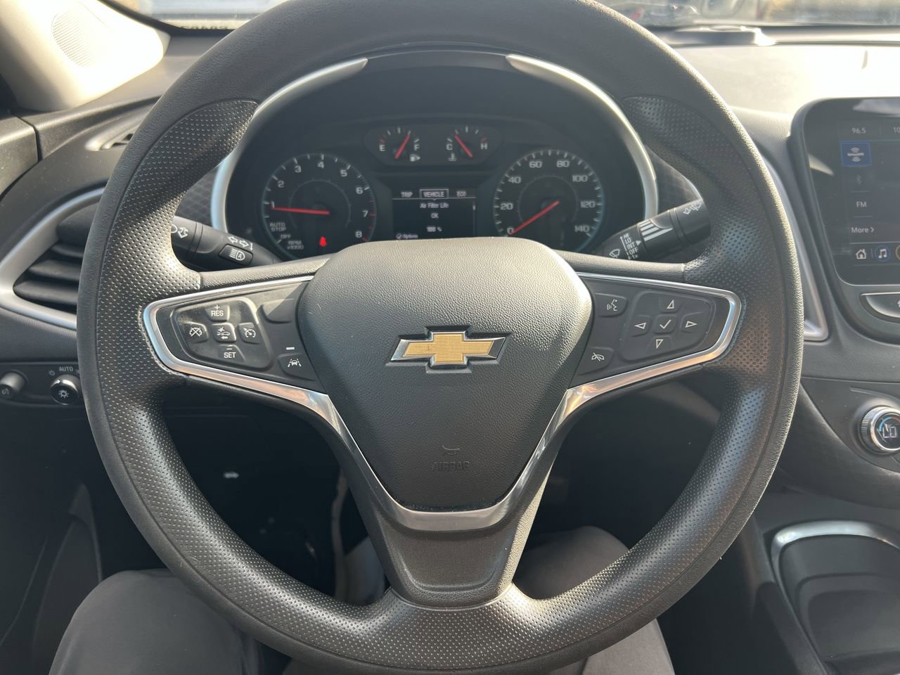 Used 2023 Chevrolet Malibu LT FWD image 18