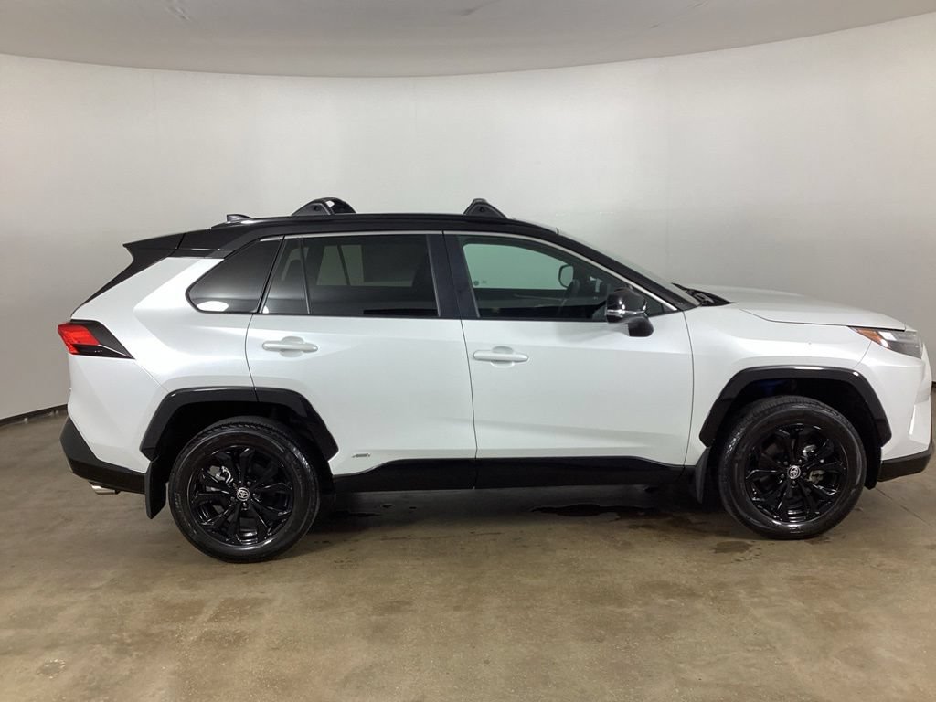 Used 2023 Toyota RAV4 XSE AWD/4WD image 7