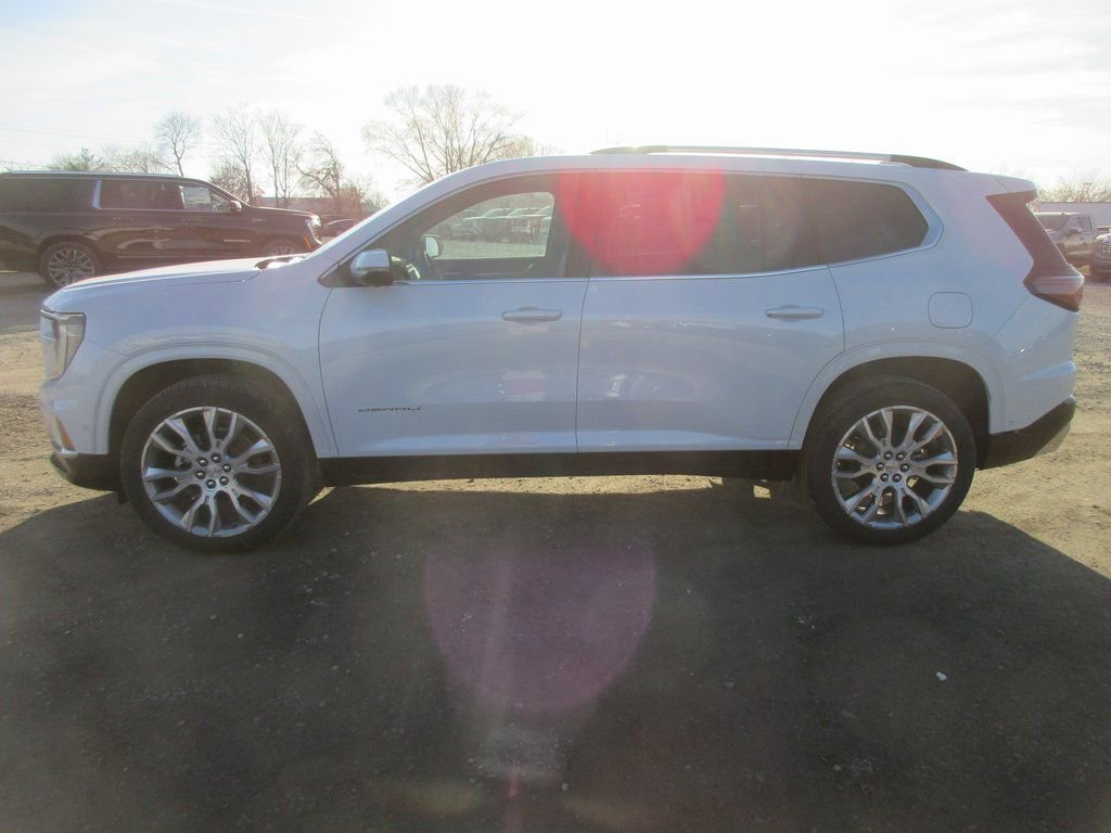 New 2026 GMC Acadia Denali w/ Super Cruise Package image 8