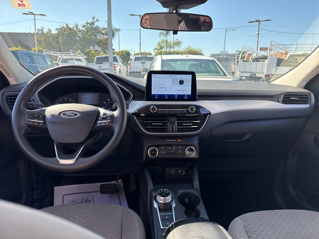 Used 2022 Ford Escape SE image 8
