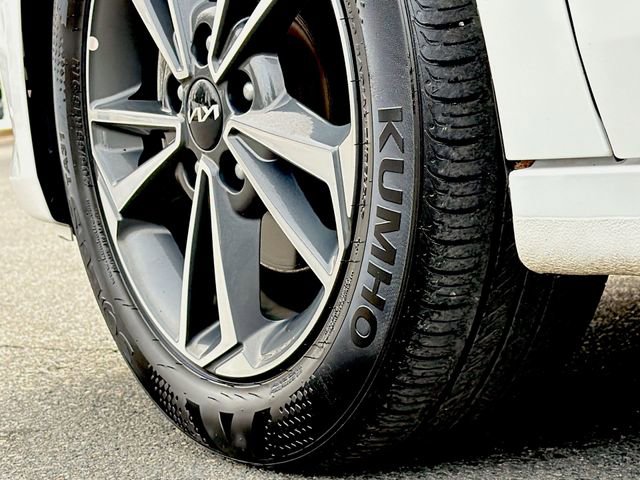 Used 2024 Kia Forte LXS image 17