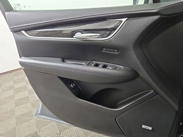 Used 2021 Cadillac XT5 Premium Luxury w/ LPO, Floor Liner Package image 29
