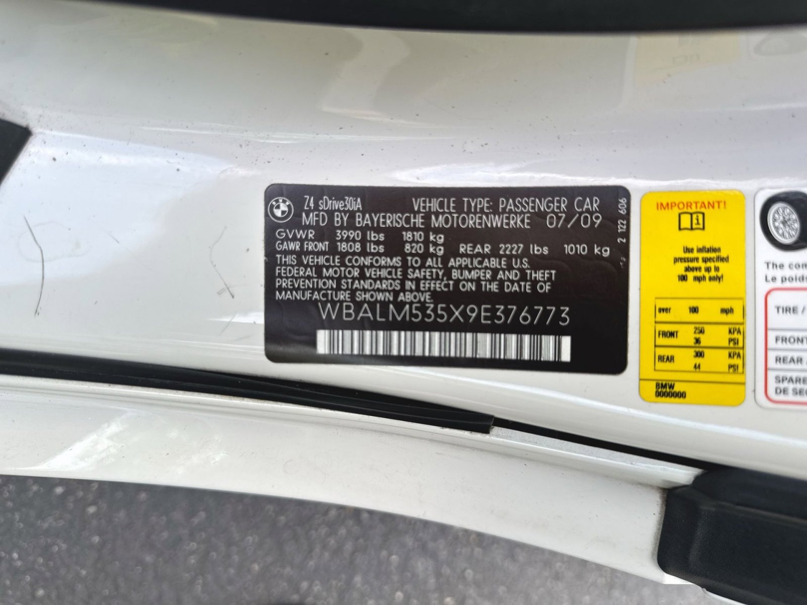 Used 2009 BMW Z4 sDrive30i RWD image 33