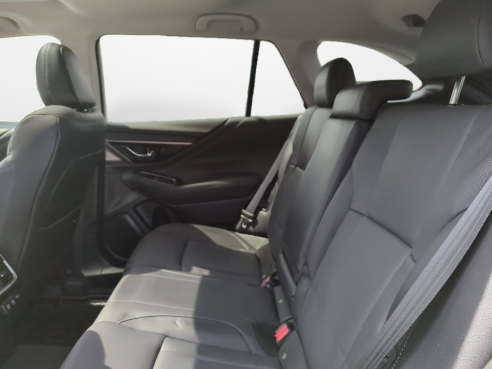 Used 2022 Subaru Outback Limited w/ Popular Package #2 image 15
