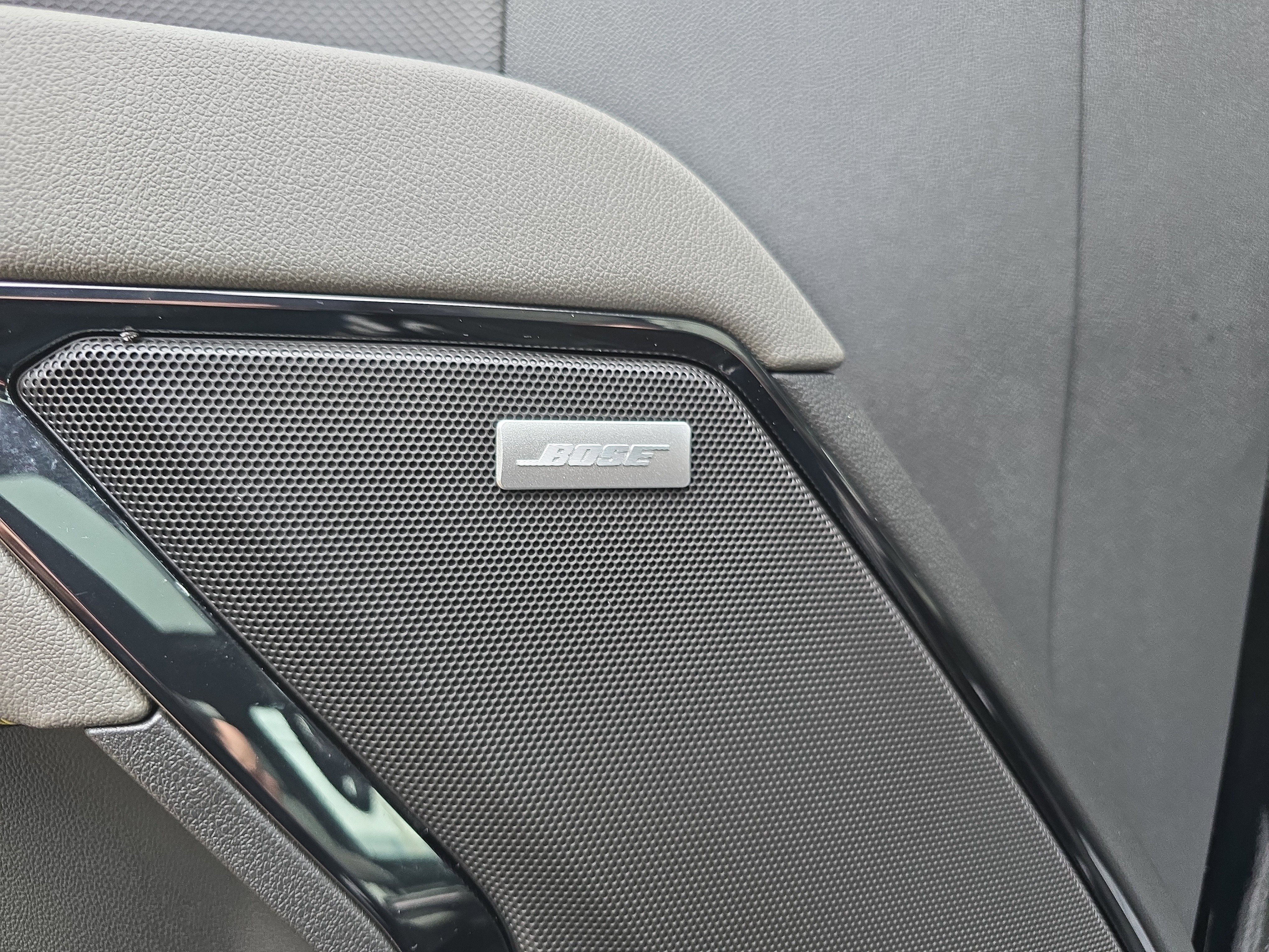 Used 2025 Chevrolet Silverado 2500 ZR2 w/ Technology Package image 23