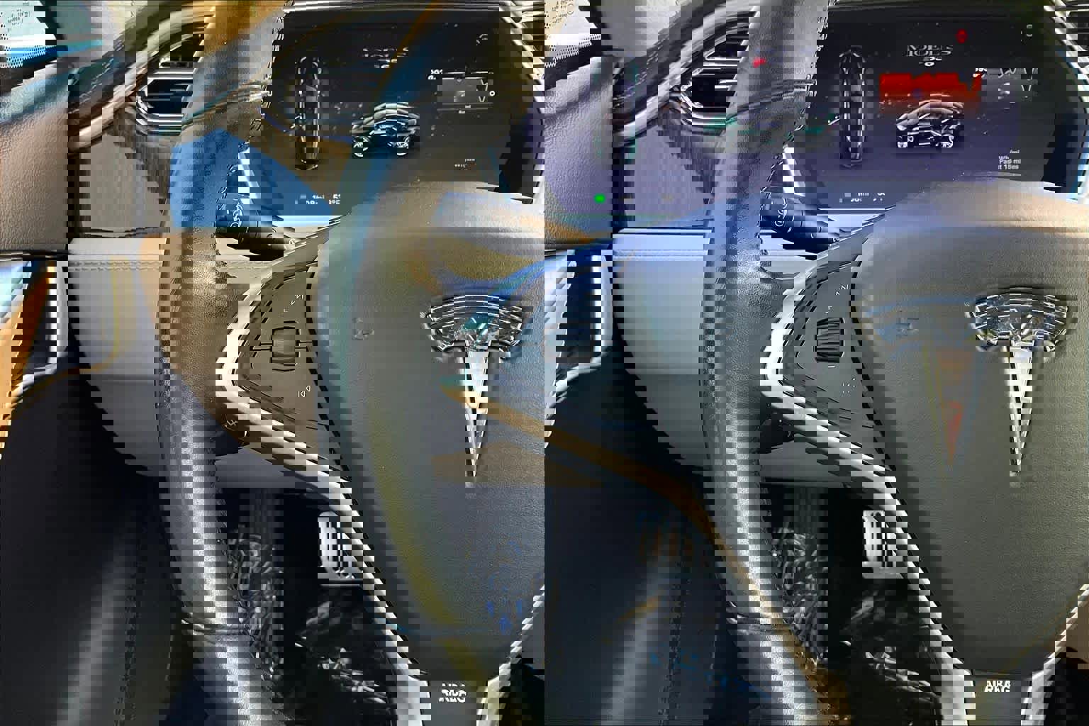 Used 2013 Tesla Model S Performance image 22