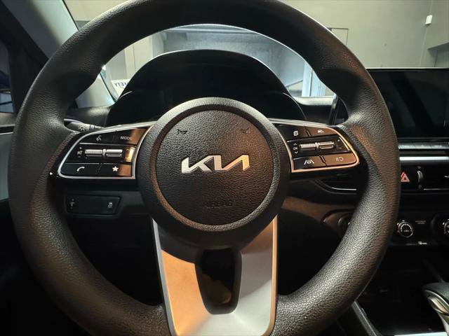 Used 2022 Kia Forte LXS image 14