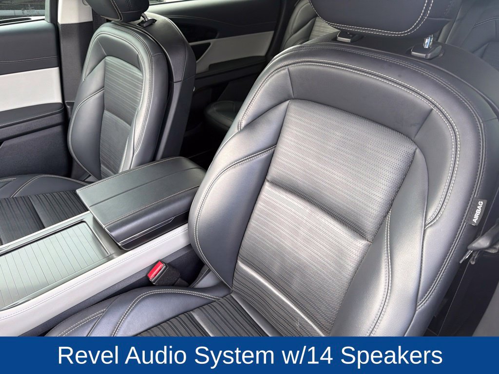 Used 2024 Lincoln Nautilus Reserve w/ Equipment Group 202A AWD/4WD image 13