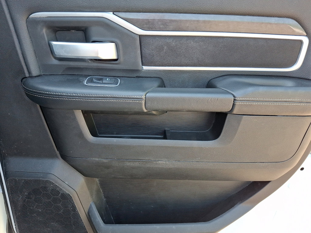 Certified 2024 RAM 2500 Big Horn AWD/4WD image 14