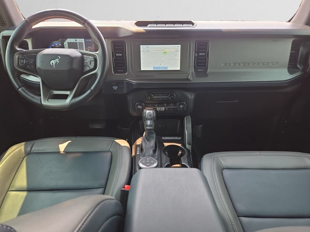 Used 2021 Ford Bronco Outer Banks w/ Sasquatch Package AWD/4WD image 12