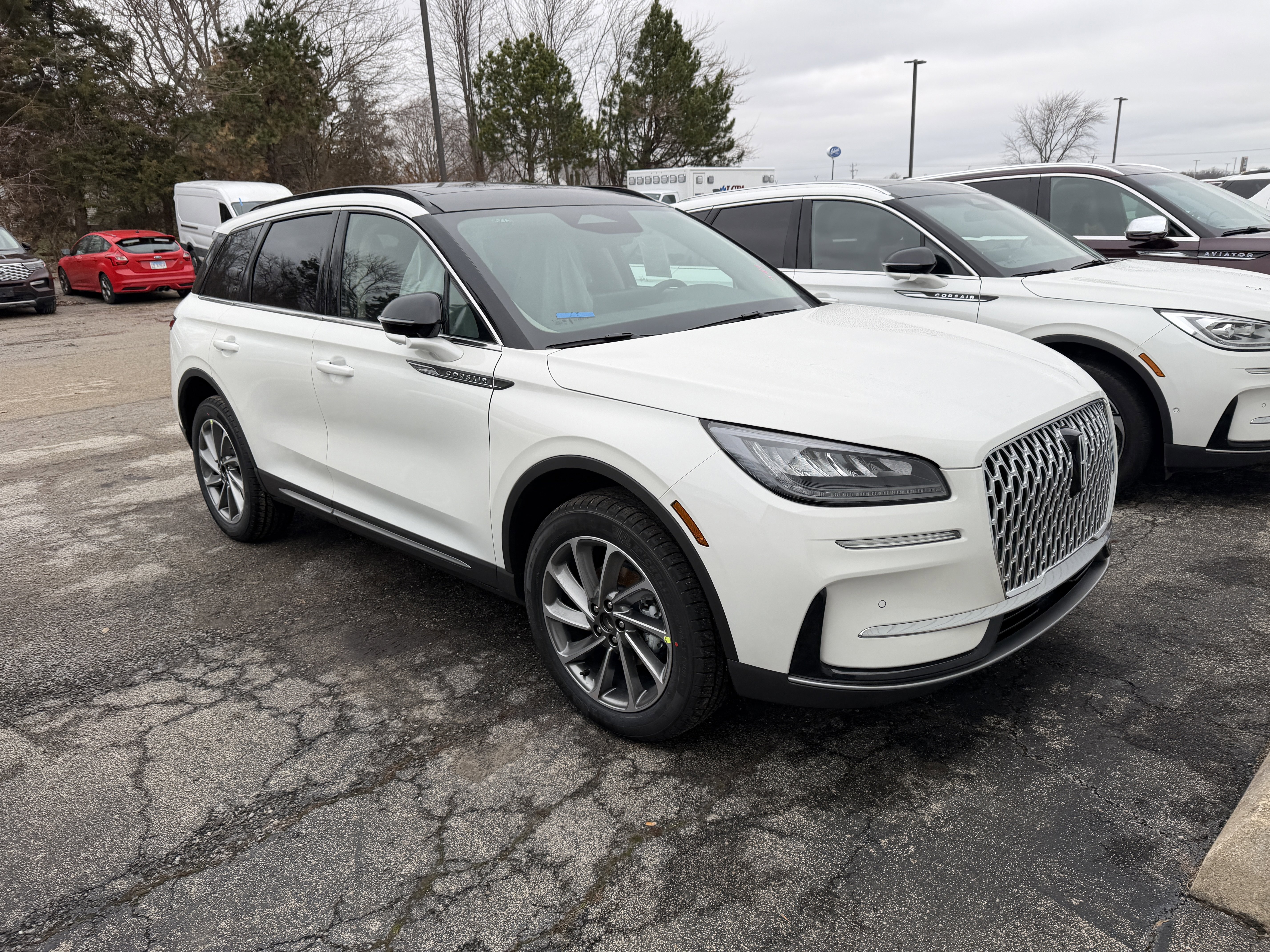 New 2026 Lincoln Corsair Premiere image 5