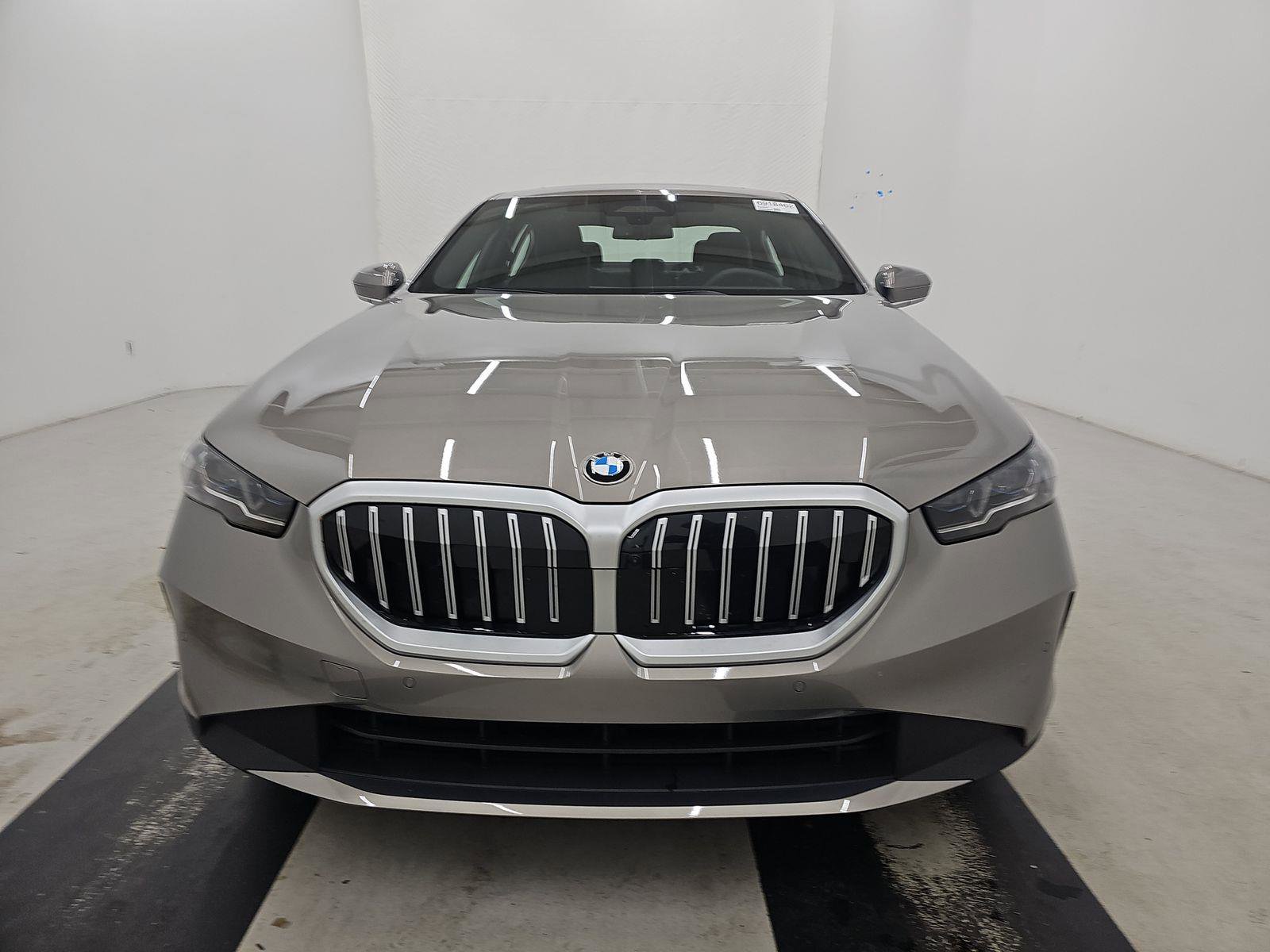 Used 2026 BMW 540i xDrive AWD/4WD image 5