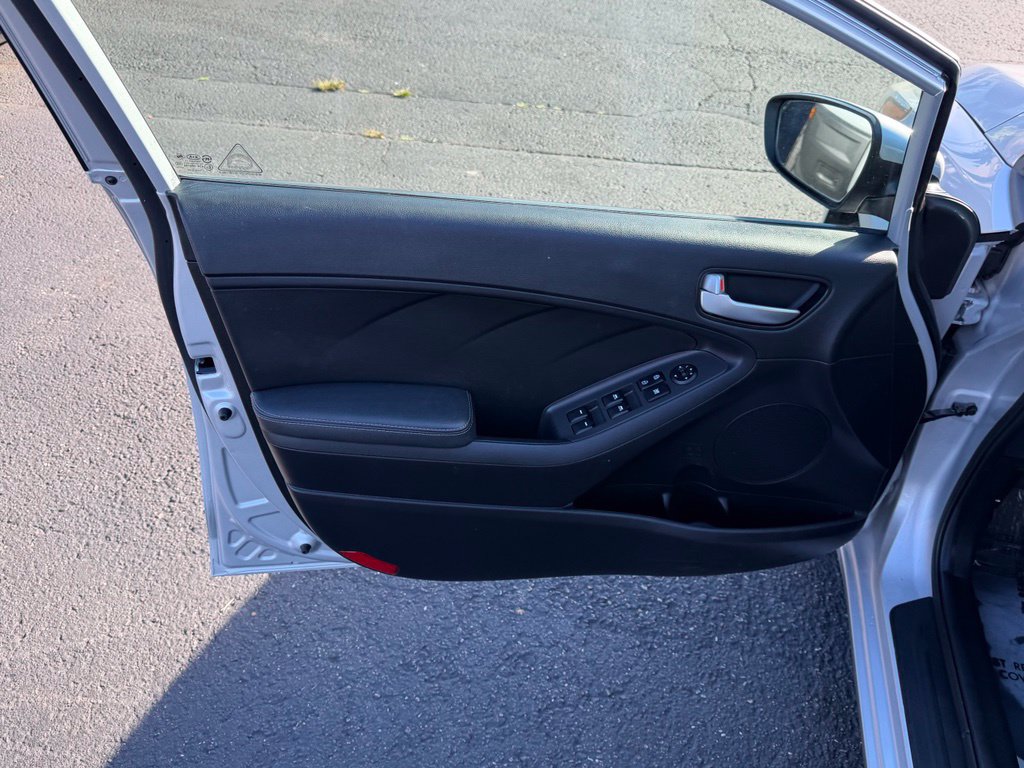 Used 2017 Kia Forte LX FWD image 10
