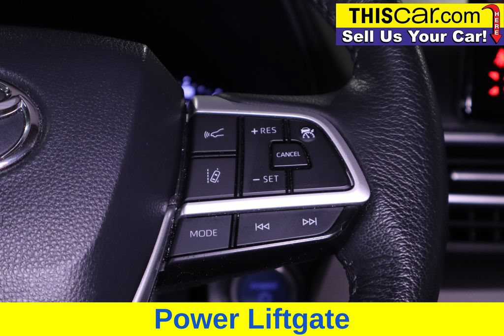 Used 2023 Toyota Sienna XLE FWD image 20