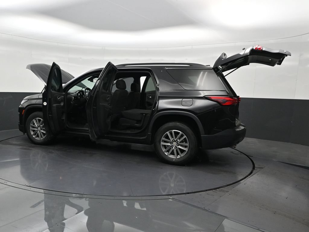 Used 2023 Chevrolet Traverse LT FWD image 35