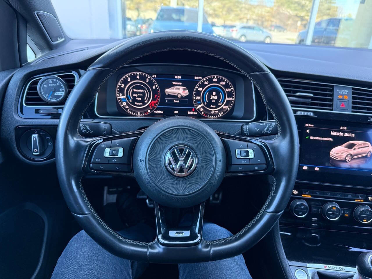 Used 2019 Volkswagen Golf R 4-Door image 25