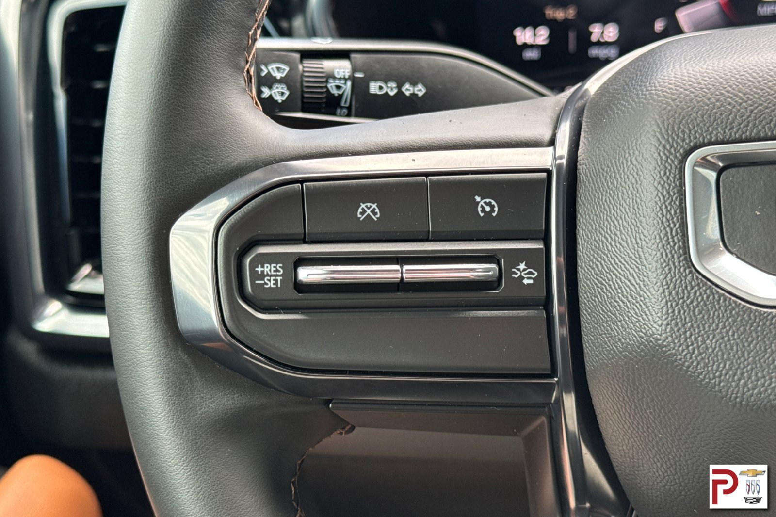 Used 2025 GMC Canyon AT4 AWD/4WD image 25