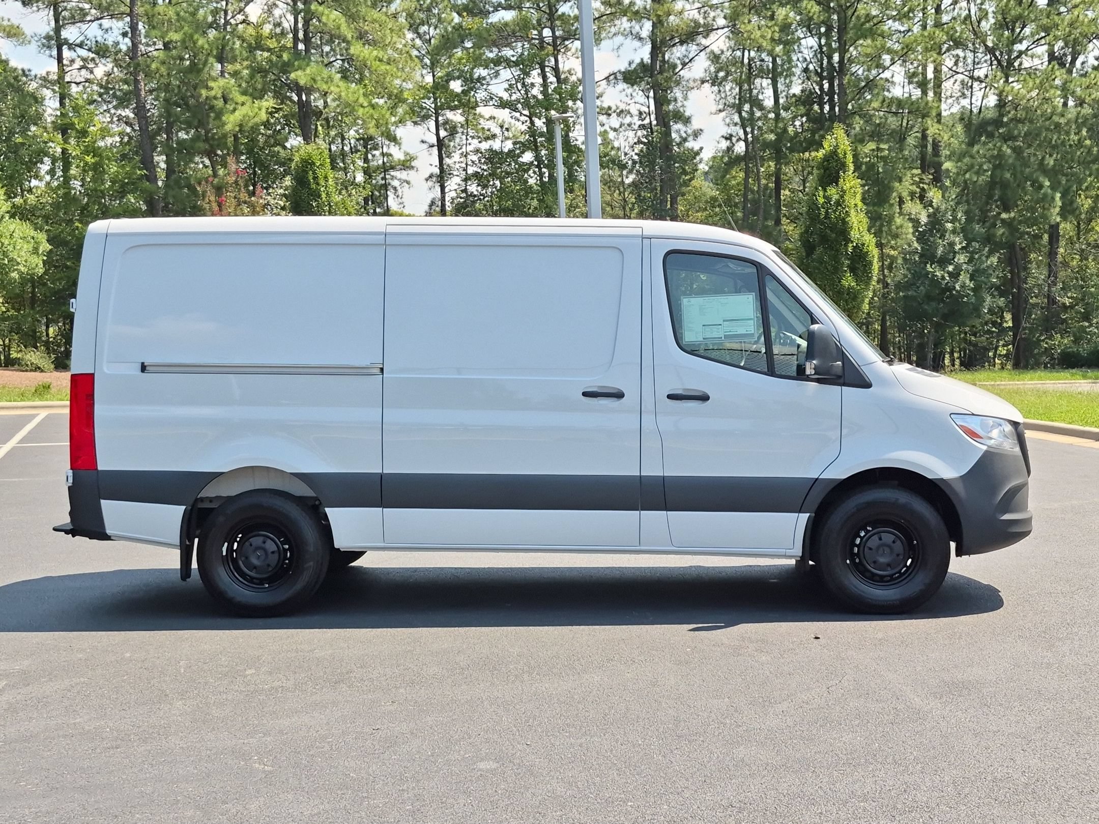 New 2026 Mercedes-Benz Sprinter 2500 image 11