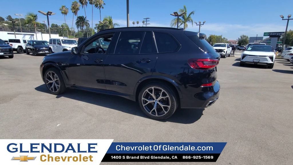 Used 2022 BMW X5 xDrive45e w/ M Sport Package AWD/4WD image 6