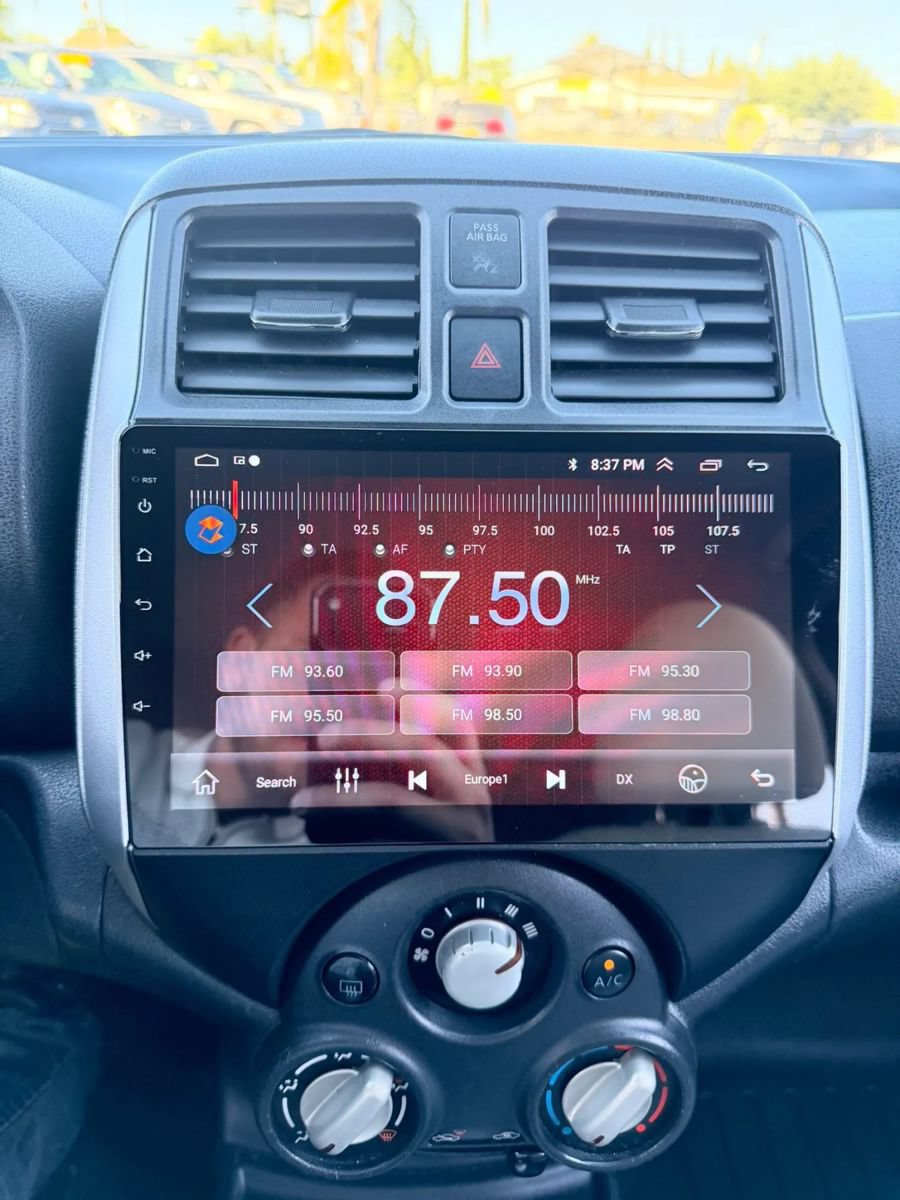 Used 2014 Nissan Versa Note SV FWD image 15