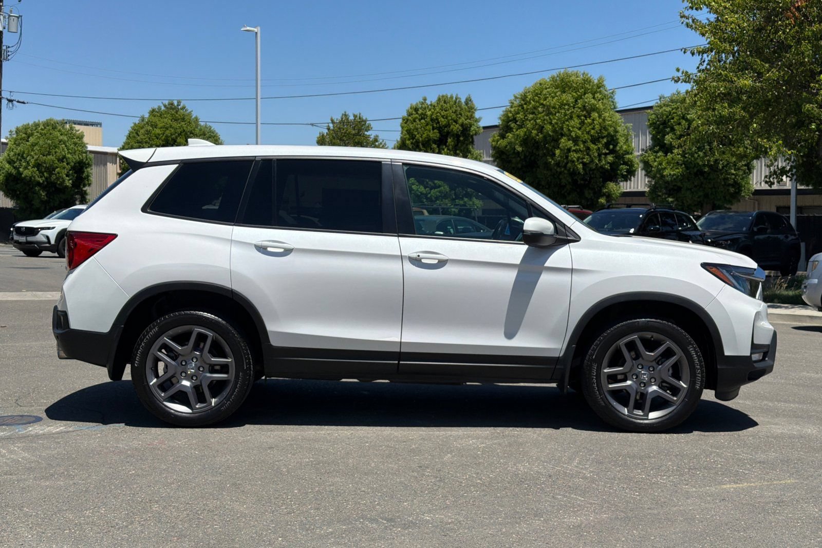 Certified 2023 Honda Passport EX-L image 3