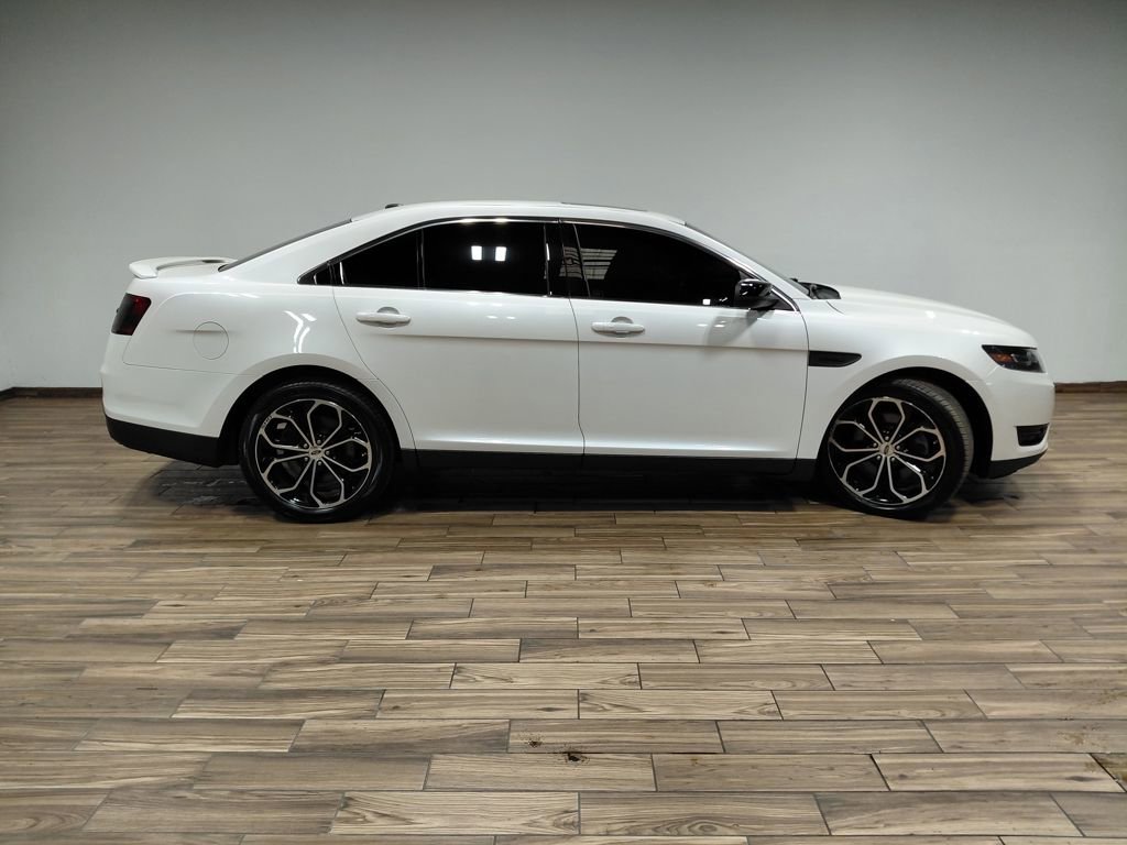 Used 2018 Ford Taurus SHO image 34