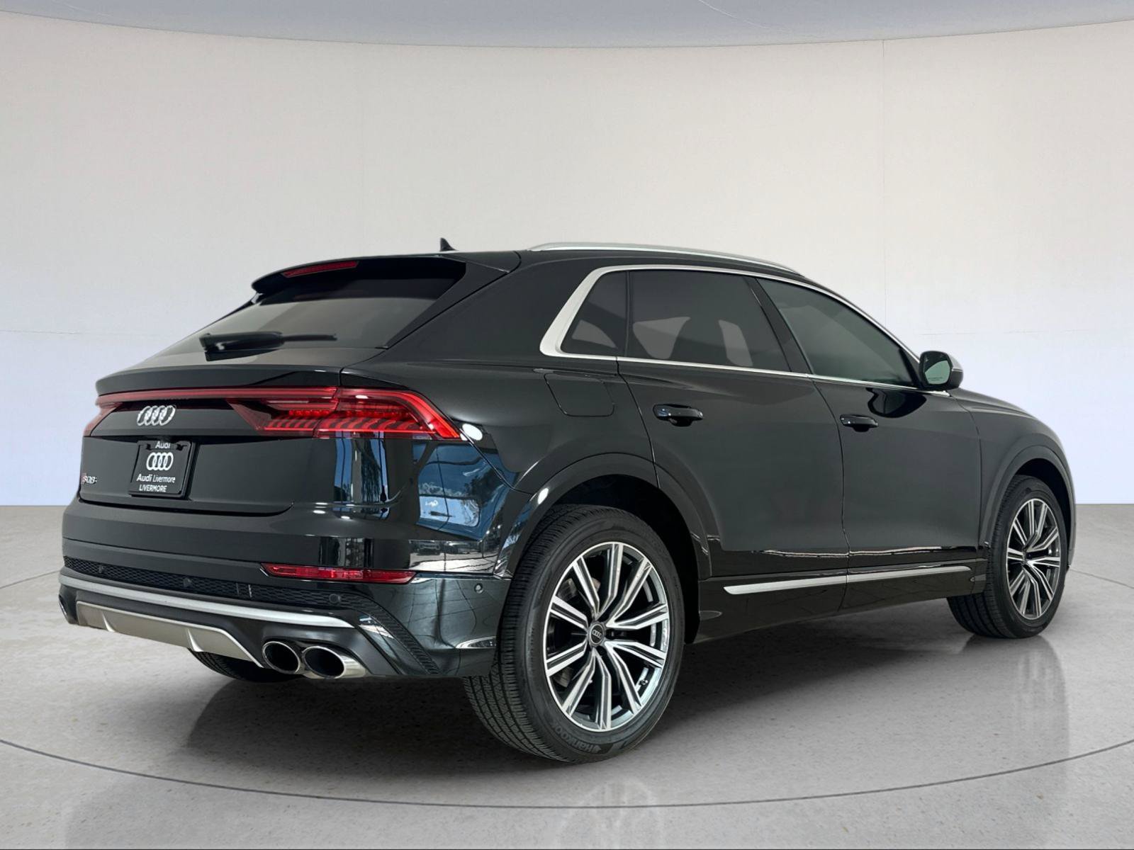Used 2023 Audi SQ8 Prestige w/ Prestige Package AWD/4WD image 6