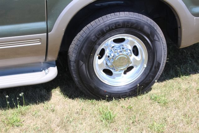 Used 2001 Ford Excursion Limited RWD image 26