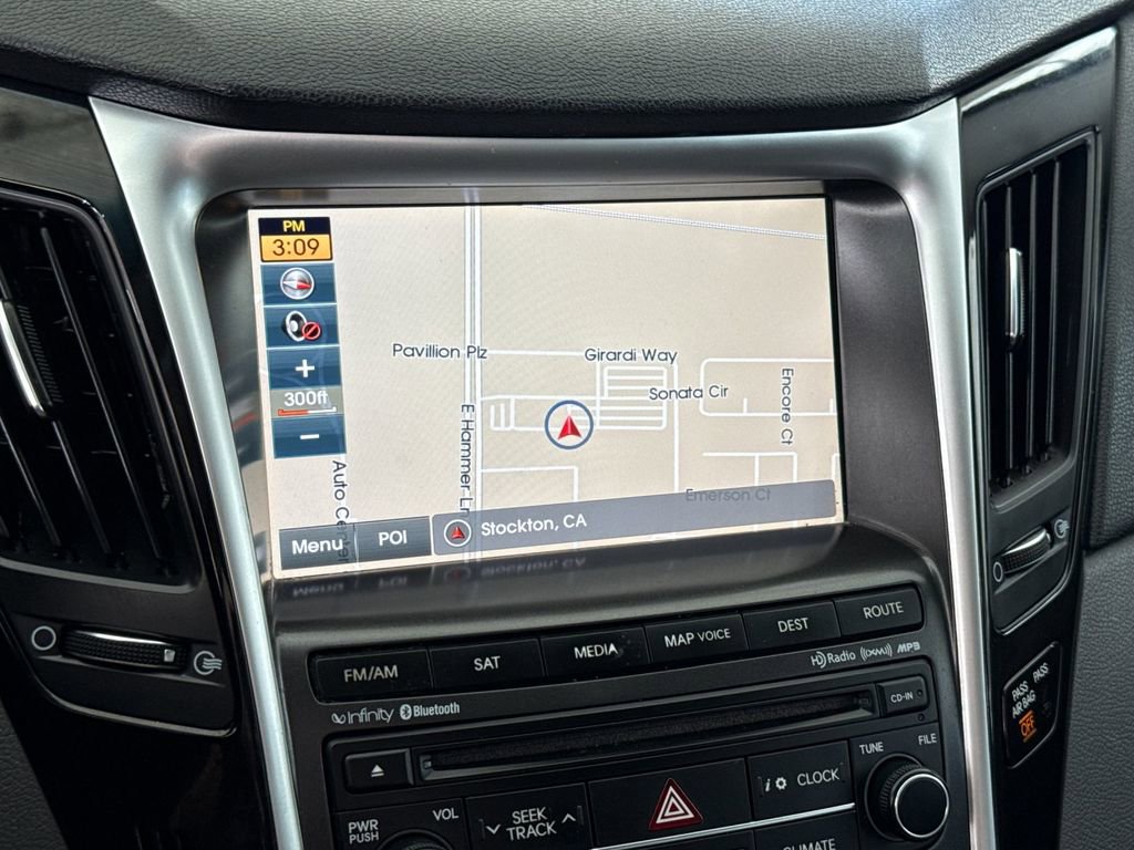 Used 2014 Hyundai Sonata Limited w/ Technology Package 05 FWD image 17