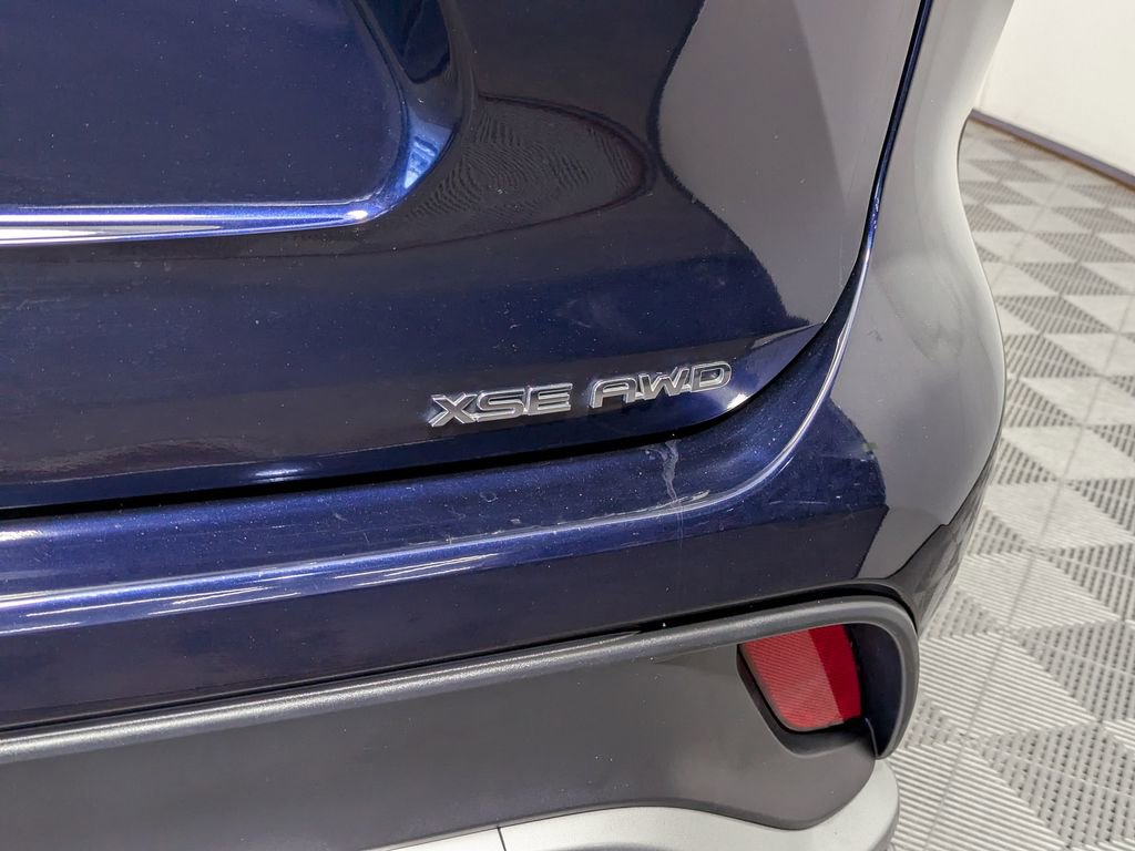 Used 2024 Toyota Highlander XSE image 15