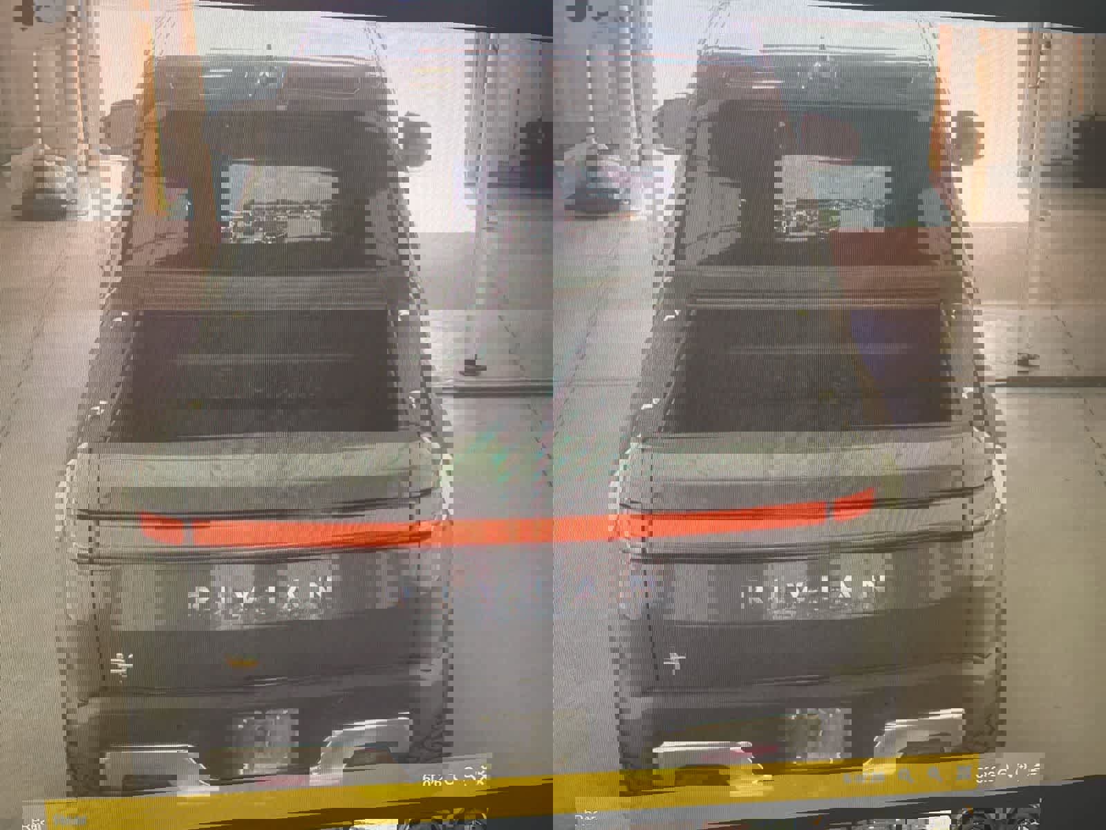 Used 2022 Rivian R1T Adventure image 5