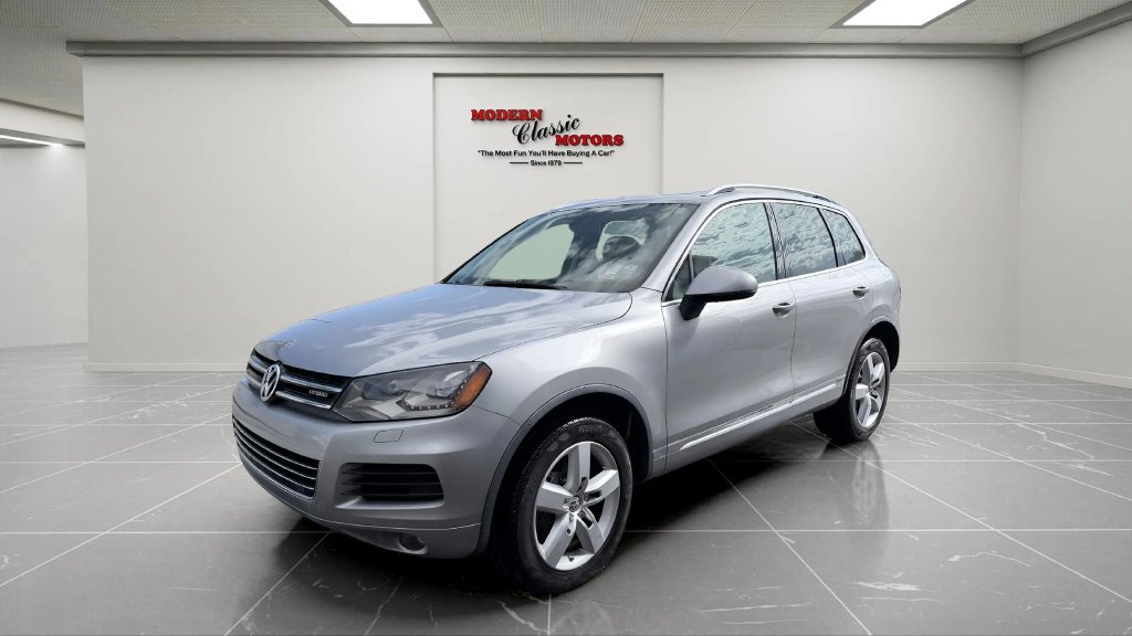 Used 2012 Volkswagen Touareg Hybrid AWD/4WD image 3