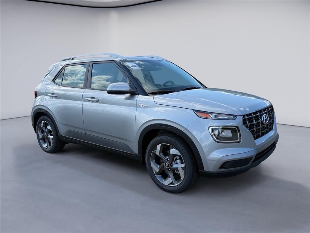 New 2026 Hyundai Venue SEL FWD image 7