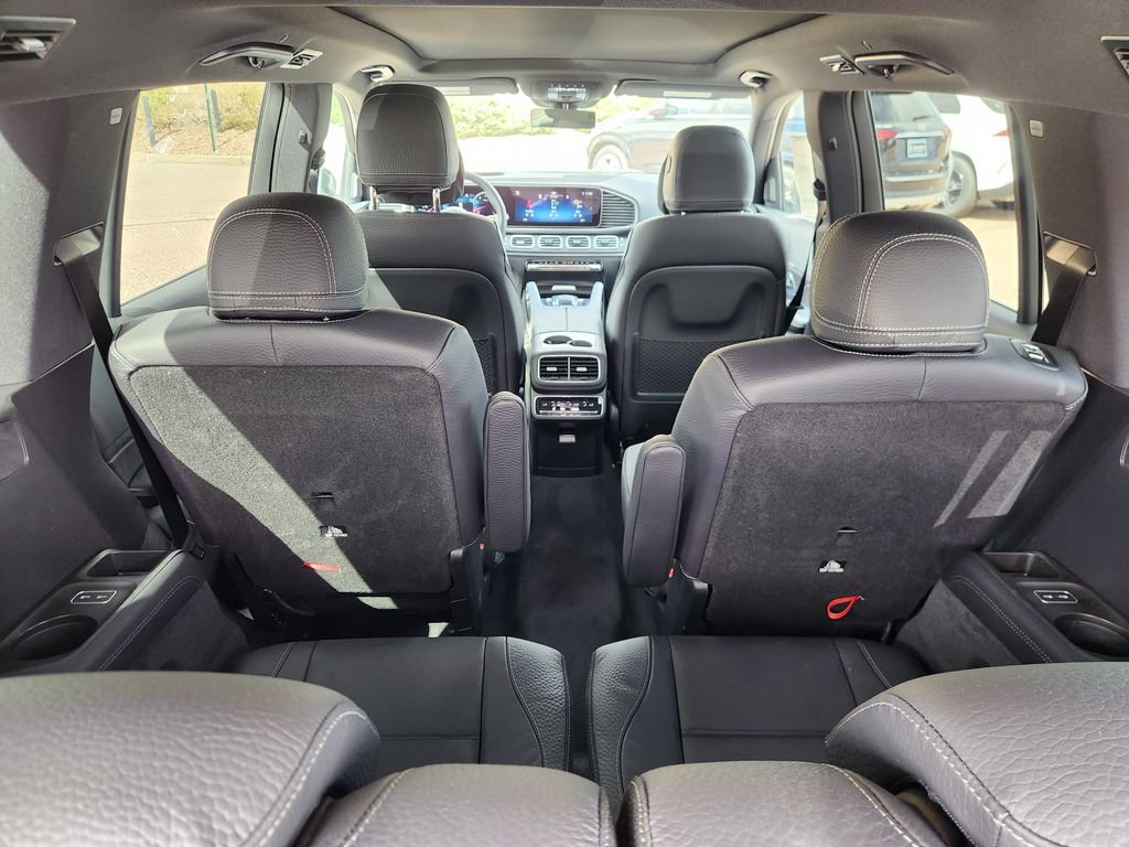 New 2026 Mercedes-Benz GLS 580 4MATIC image 11