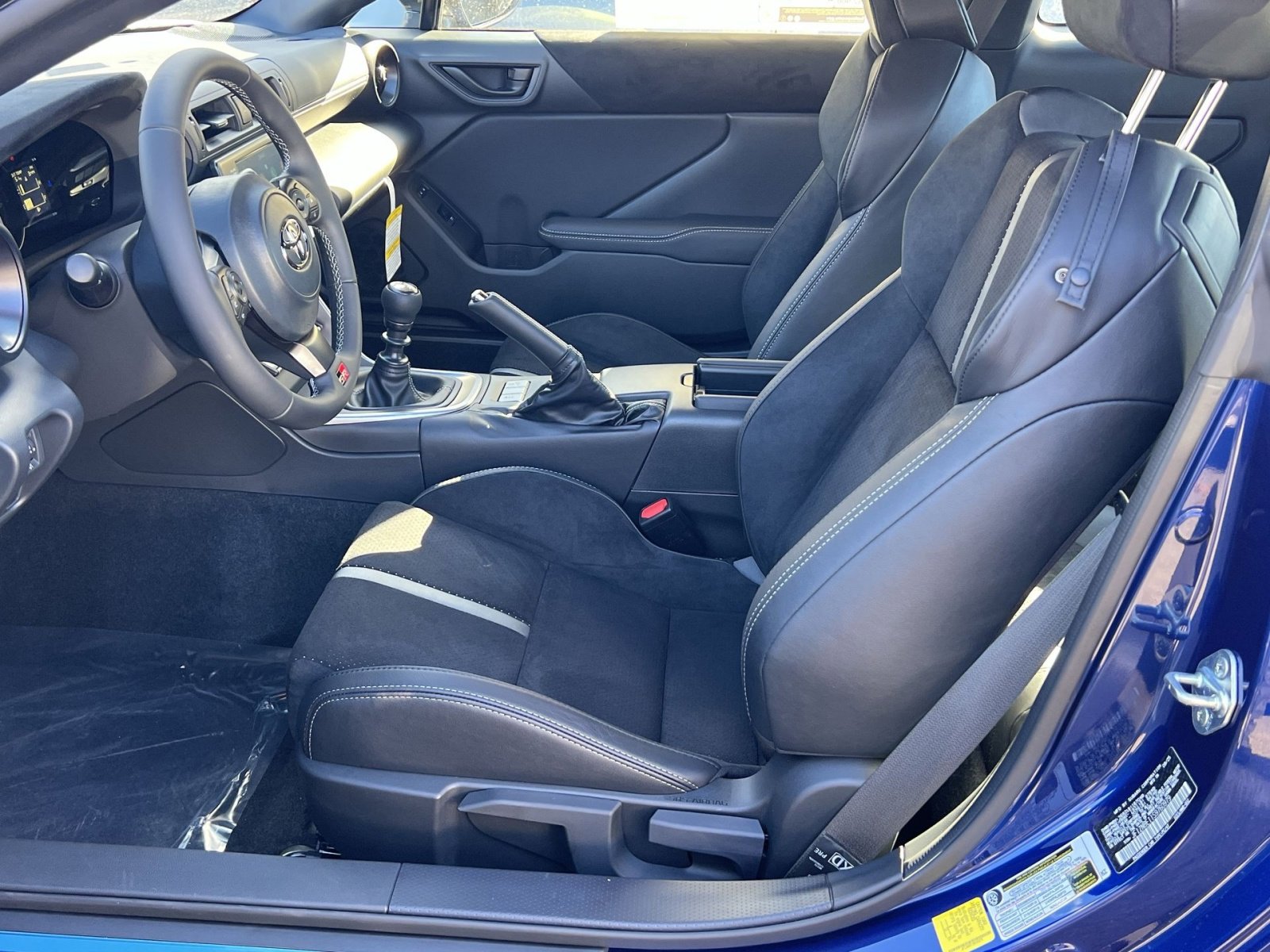 New 2025 Toyota GR86 Premium image 7