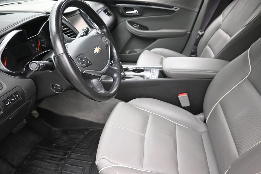 Used 2017 Chevrolet Impala Premier w/ Enhanced Convenience Package FWD image 13