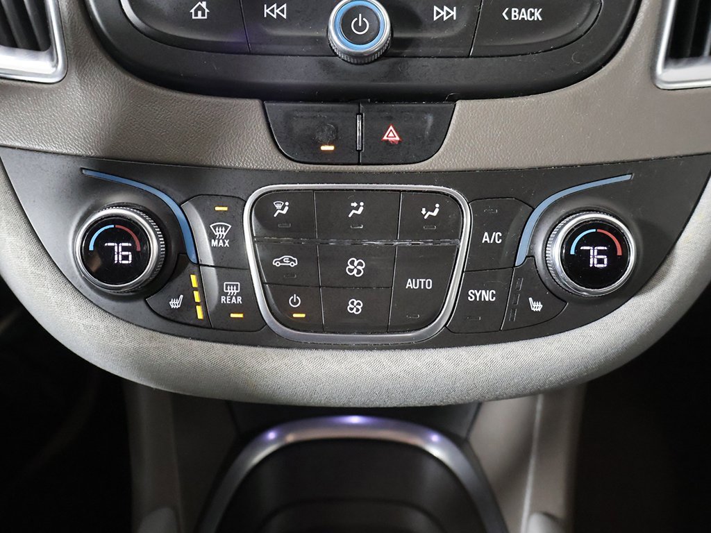 Used 2020 Chevrolet Malibu LT image 38