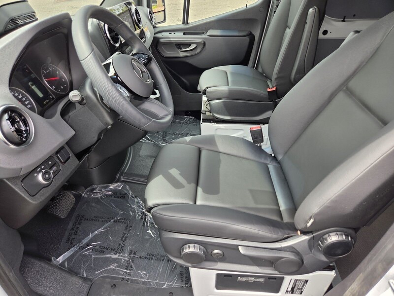 New 2026 Mercedes-Benz Sprinter 2500 image 11