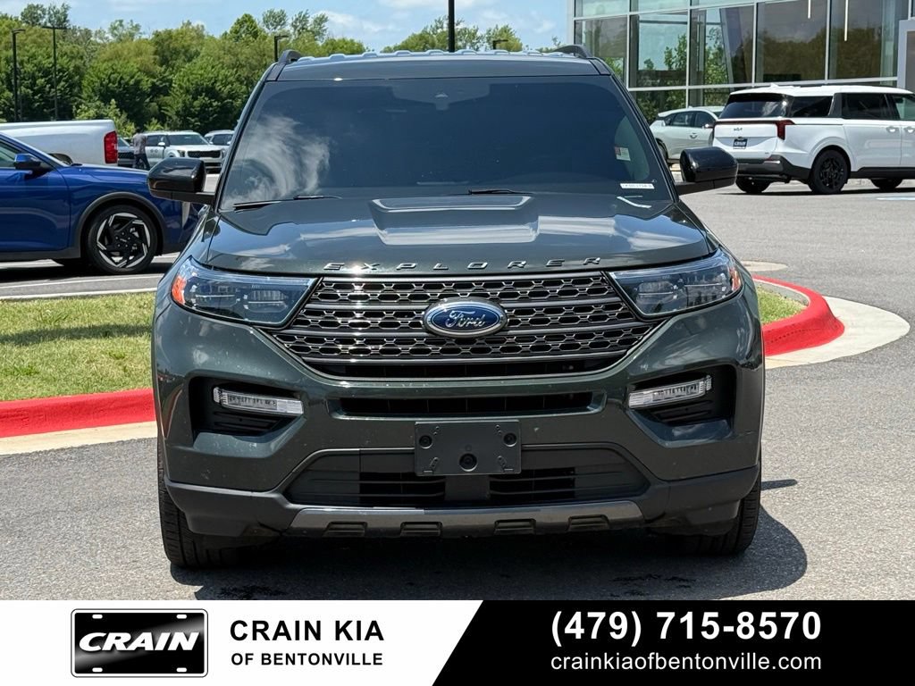 Used 2024 Ford Explorer XLT w/ Equipment Group 202A AWD/4WD image 2