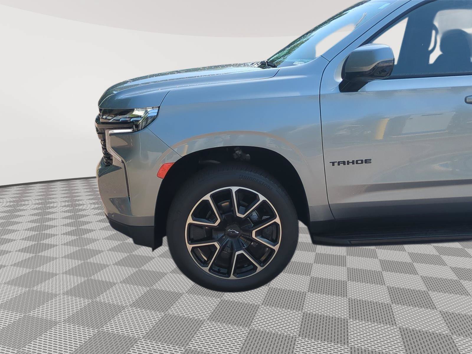 Used 2024 Chevrolet Tahoe RST w/ Luxury Package AWD/4WD image 10