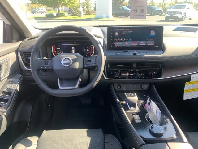 New 2026 Nissan Rogue Platinum image 27