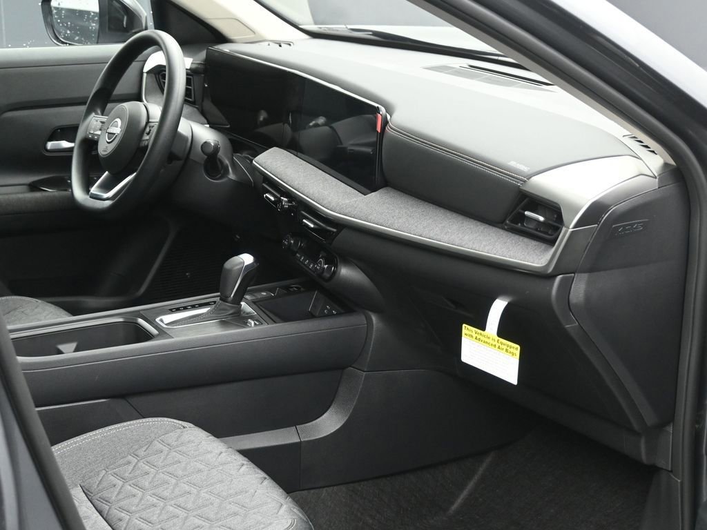 New 2026 Nissan Kicks SV w/ SV Premium Package AWD/4WD image 6