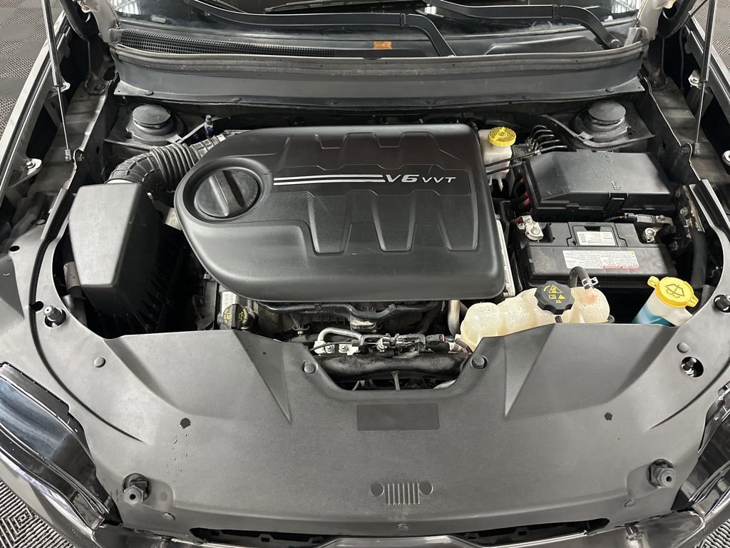 Used 2020 Jeep Cherokee Limited image 39