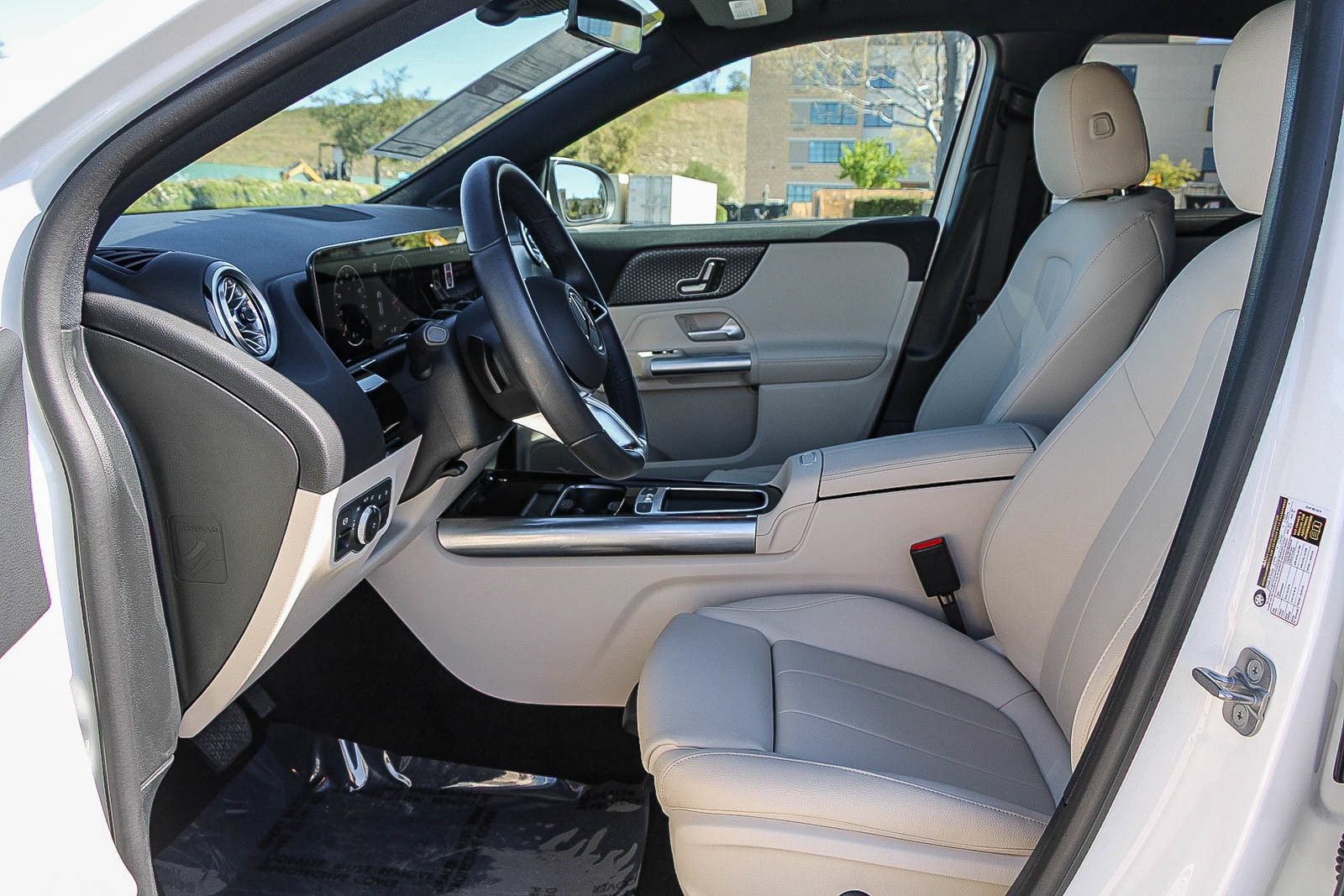 Certified 2025 Mercedes-Benz GLA 250 image 18
