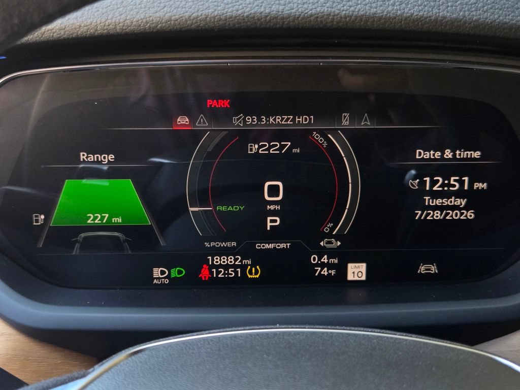 Used 2024 Audi e-tron GT Premium Plus AWD/4WD image 34